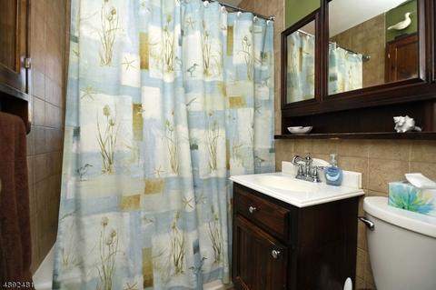 8 Decker Rd, Wanaque Boro, NJ 07420 photo 16