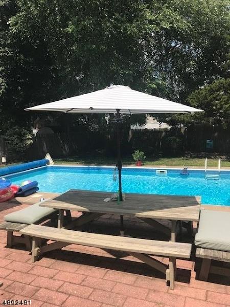 8 Decker Rd, Wanaque Boro, NJ 07420 photo 5