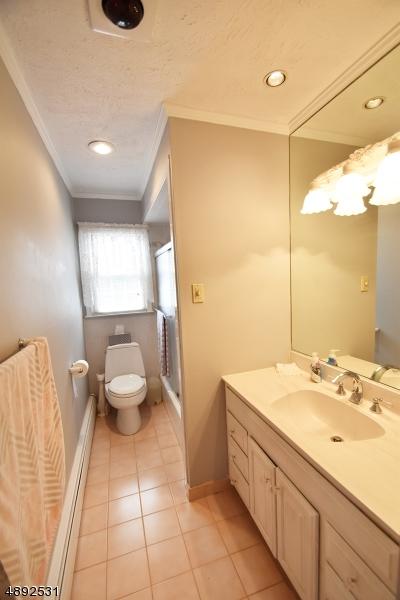 3 Lyncrest Ter, Wayne, NJ 07470 photo 13