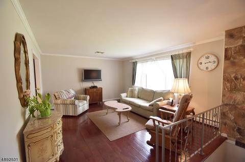 3 Lyncrest Ter, Wayne, NJ 07470 photo 3