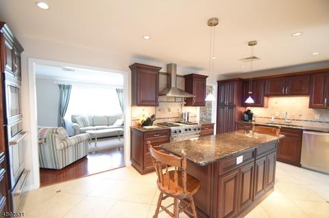3 Lyncrest Ter, Wayne, NJ 07470 photo 4