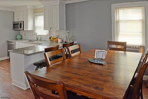 27 George St, Dover, NJ 07801 photo 4