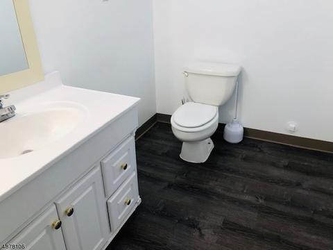 309 Black Oak Ridge Rd, Wayne, NJ 07470 photo 10