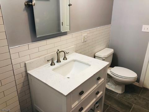 309 Black Oak Ridge Rd, Wayne, NJ 07470 photo 4