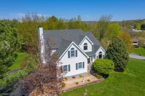 27 Foxfire Ln, Clinton, NJ 08809 photo 2
