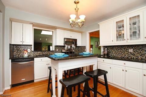 92 Chestnut St, Nutley, NJ 07110 photo 9
