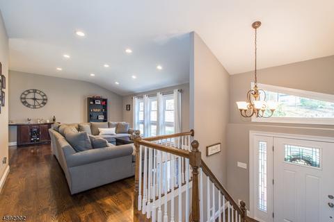 64 Forrest Rd, Randolph, NJ 07869 photo 2