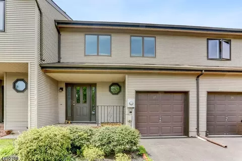27 Maple Ct, Flemington, NJ 08822 photo 1