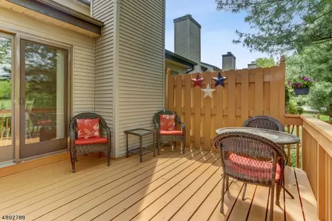27 Maple Ct, Flemington, NJ 08822 photo 18