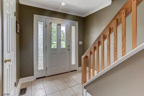 27 Maple Ct, Flemington, NJ 08822 photo 3