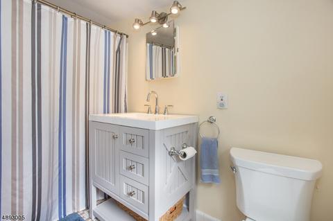 188 Hillcrest Dr, Wayne, NJ 07470 photo 18