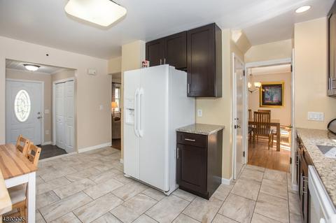 188 Hillcrest Dr, Wayne, NJ 07470 photo 6