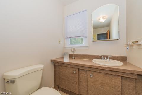4 Salem Rd, Wayne, NJ 07470 photo 14