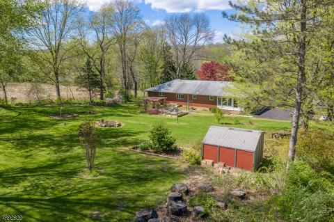 149 Valley Rd, Hampton, NJ 08827 photo 4