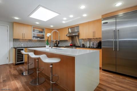 2 Clinton Pl, Millburn, NJ 07041 photo 9