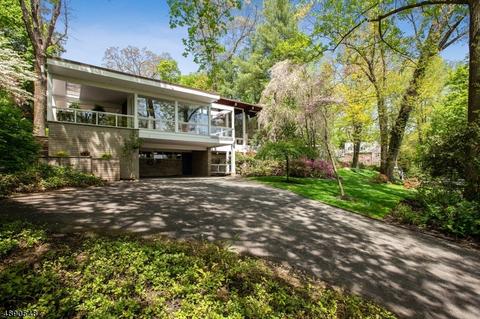 2 Clinton Pl, Millburn, NJ 07041 photo 22