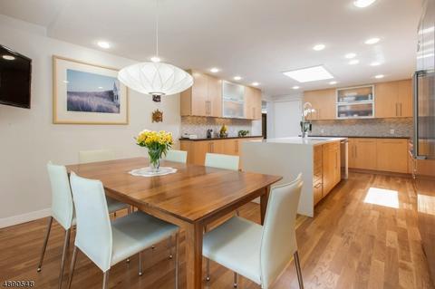 2 Clinton Pl, Millburn, NJ 07041 photo 11