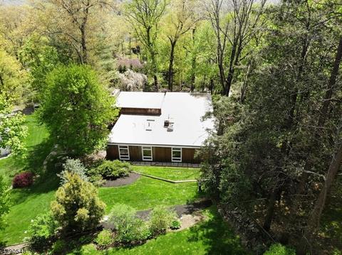 2 Clinton Pl, Millburn, NJ 07041 photo 23