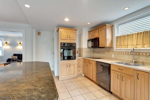 356 Walnut St, Nutley, NJ 07110 photo 9