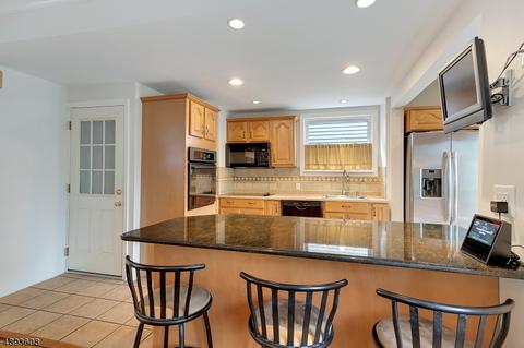 356 Walnut St, Nutley, NJ 07110 photo 6