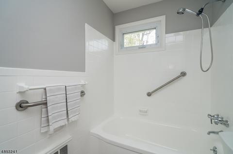 28 Huron Ave, Wayne, NJ 07470 photo 11