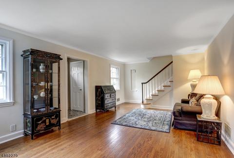 9 W End Ave, Summit, NJ 07901 photo 3