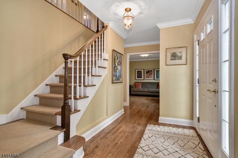17 Cromwell Dr, Mendham, NJ 07945 photo 3