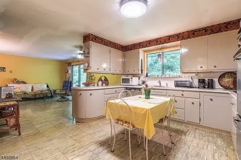 323 Hackett Rd, Hampton, NJ 08827 photo 10