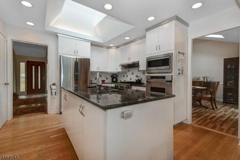 10 Hill Crest Ave, Summit, NJ 07901 photo 4