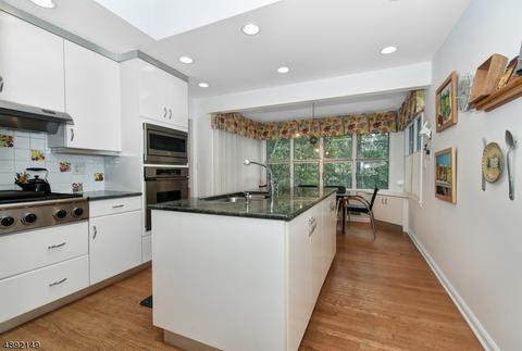 10 Hill Crest Ave, Summit, NJ 07901 photo 5