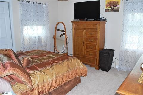 14 Durant Pl, Nutley, NJ 07110 photo 8