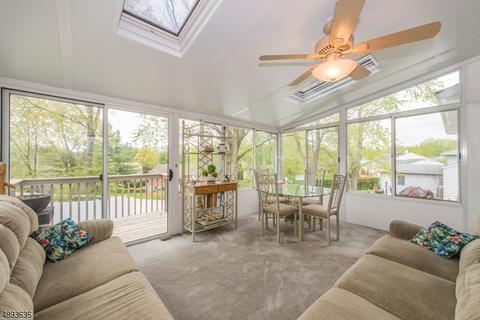 47 Rolling Hills Dr, Wayne, NJ 07470 photo 3