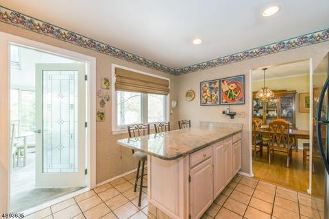 47 Rolling Hills Dr, Wayne, NJ 07470 photo 5