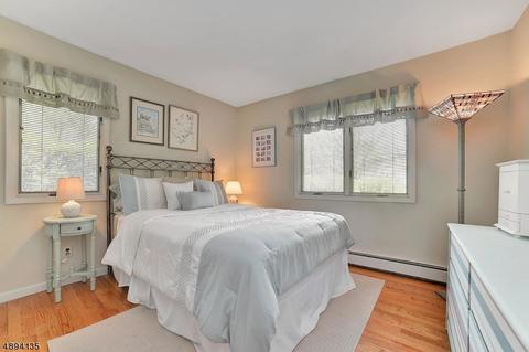 31 Brook Rd, Upper Saddle River, NJ 07458 photo 16