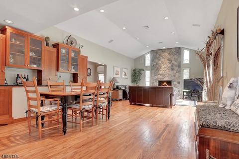 31 Brook Rd, Upper Saddle River, NJ 07458 photo 6