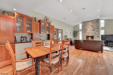31 Brook Rd, Upper Saddle River, NJ 07458 photo 7