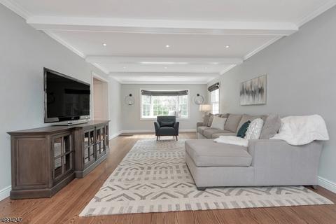 97 Stonebridge Rd, Montclair, NJ 07042 photo 5