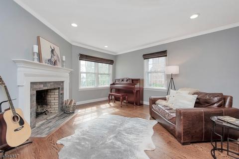 97 Stonebridge Rd, Montclair, NJ 07042 photo 7
