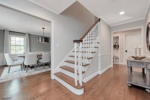 97 Stonebridge Rd, Montclair, NJ 07042 photo 4