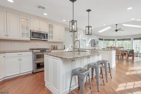97 Stonebridge Rd, Montclair, NJ 07042 photo 10