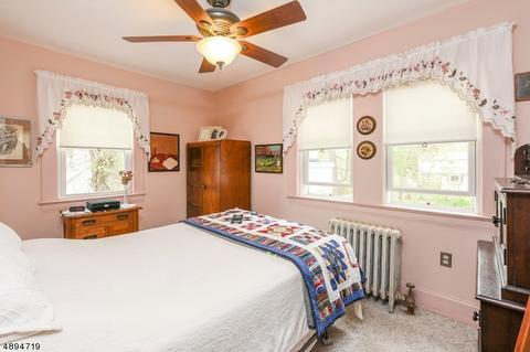 8 Smith St, Waldwick, NJ 07463 photo 13