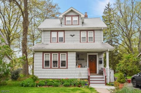 8 Smith St, Waldwick, NJ 07463 photo 1