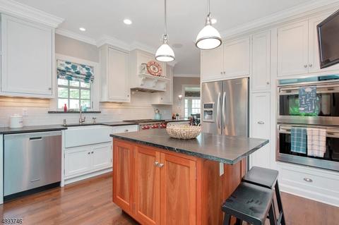 55 Aubrey Rd, Montclair, NJ 07043 photo 9