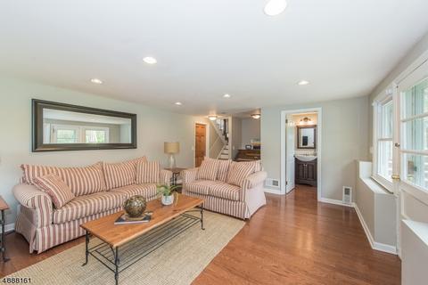 6 Stephen Ct, Montclair, NJ 07043 photo 12