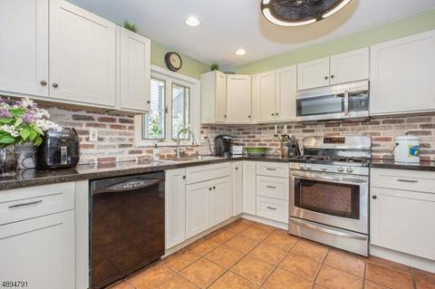 252 Grove St, Montclair, NJ 07042 photo 8