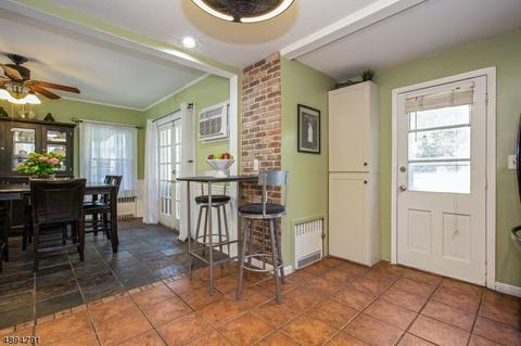 252 Grove St, Montclair, NJ 07042 photo 9