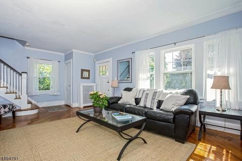 252 Grove St, Montclair, NJ 07042 photo 3