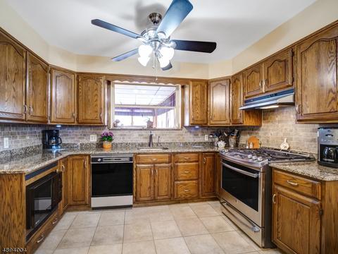 49 Berkeley Ave, Belleville, NJ 07109 photo 5