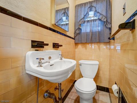 49 Berkeley Ave, Belleville, NJ 07109 photo 9