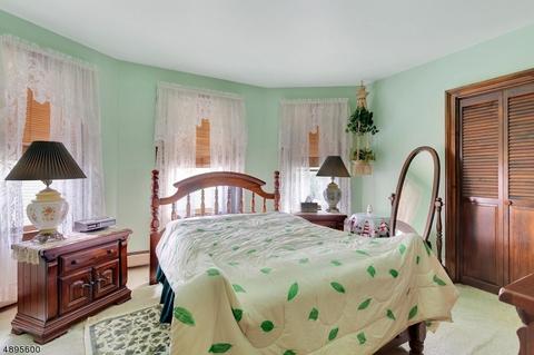 84 E Van Ness Ave, Rutherford, NJ 07070 photo 11